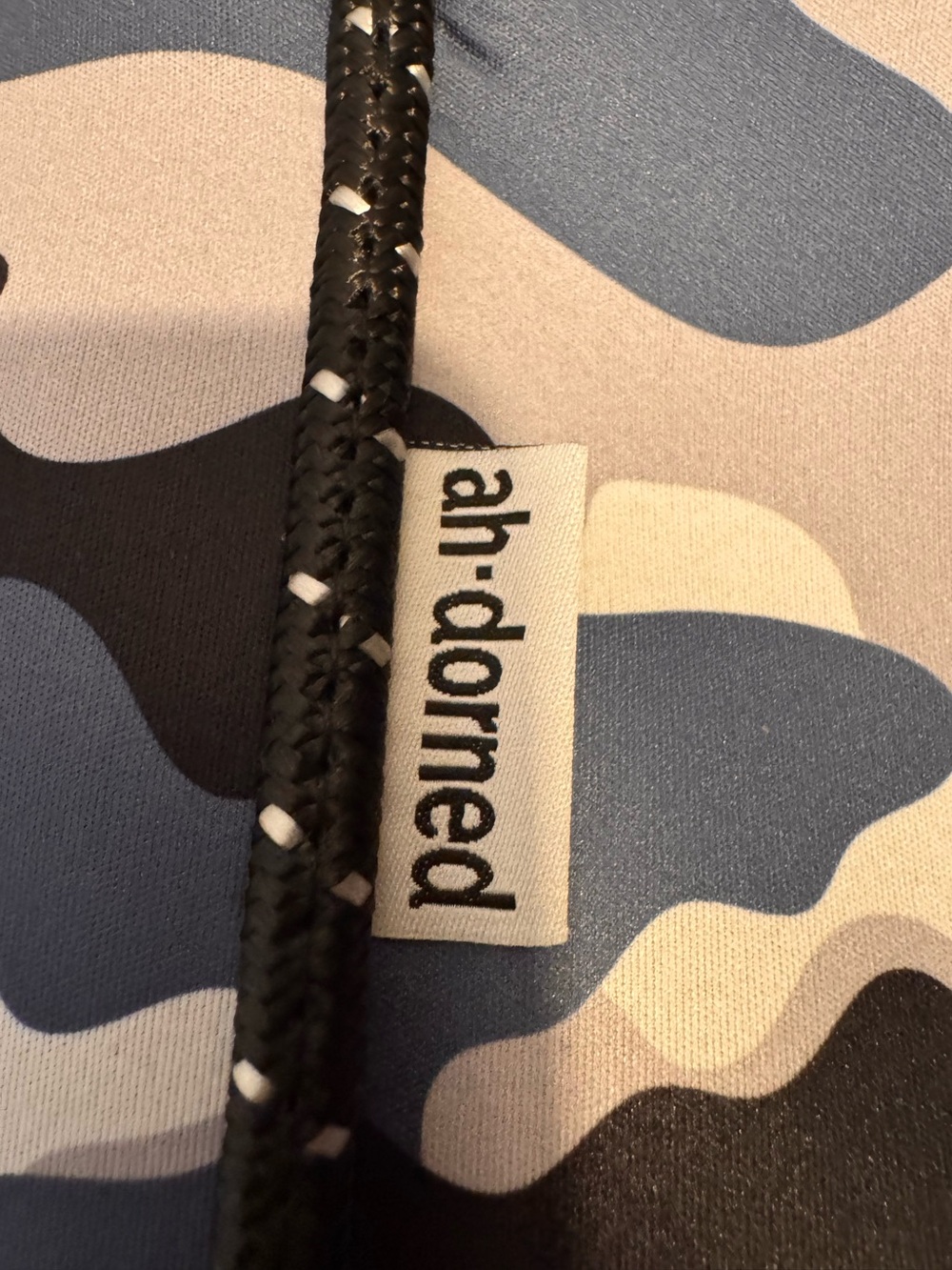 ah-dorned New York Gray Silver Camo Neoprene Tote with Pouch and Crossbody Strap - Picture 5 of 15